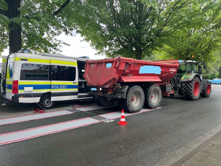 POL-RE: Marl/Kreis Recklinghausen/Bottrop: Polizei kontrolliert Überladung - Sicherheit geht vor!