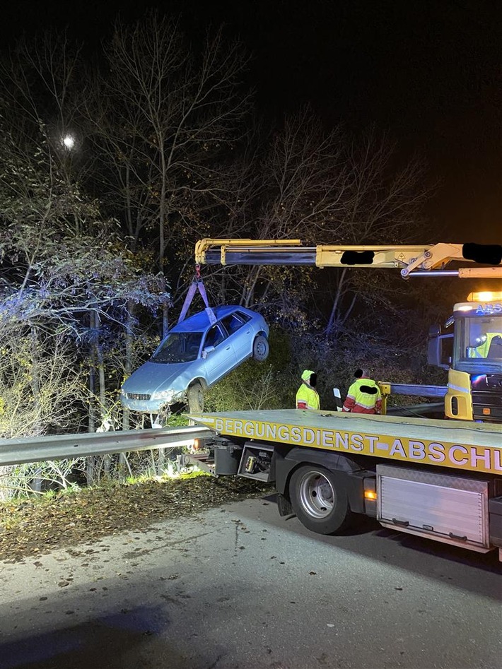 POL-PDLD: Wörth - spektakulärer Verkehrsunfall