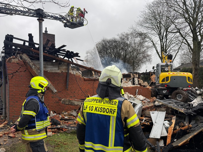 FW-SE: Vollbrand eines Vereinsheimes in Henstedt-Ulzburg