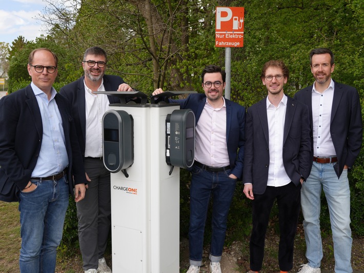 CUBOS Holding übernimmt ChargeOne und sichert 3.500 Ladepunkte sowie alle Arbeitsplätze