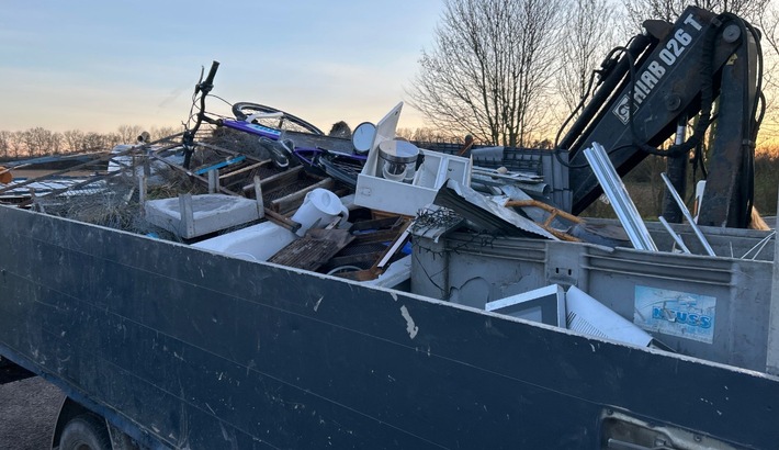 POL-PDLD: A65/Edenkoben - Ungesicherte Ladung