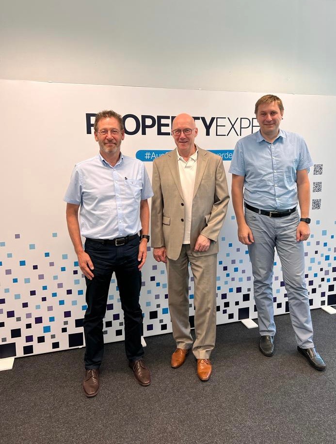 Duales Studium: FHDW und PropertyExpert stärken ihre Kooperation (FOTO)