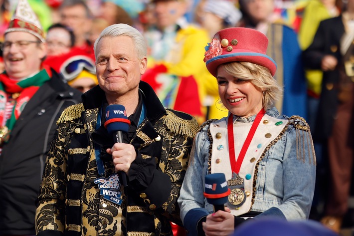 Neues Team für den Kölner Rosenmontagszug: Sabine Heinrich kommentiert mit Guido Cantz