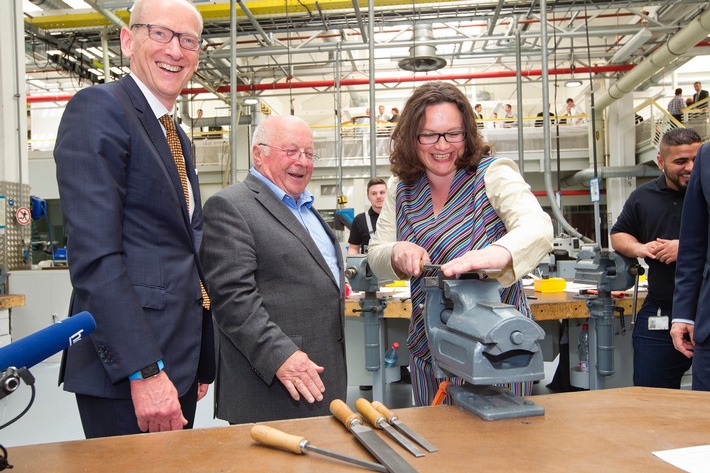 Ausbildung bei Opel: 150 Jahre Tradition und eine große Zukunft (FOTO)