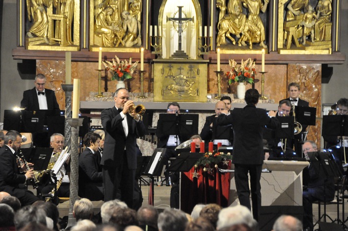 POL-PPWP: Landespolizeiorchester sorgt für Gänsehautstimmung

Viertes Adventskonzert in der Gelöbniskirche Maria Schutz