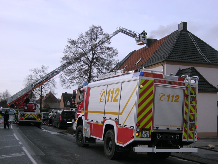 FW Dinslaken: Kaminbrand an der Bergerstrasse