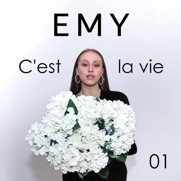Neue Single der Newcomerin: EMY mit "C