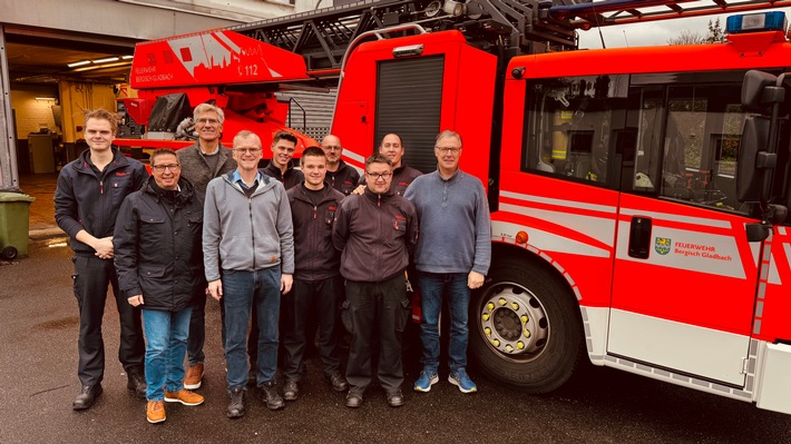 FW-GL: Bürgermeister Frank Stein spendiert das Frühstück an Heiligabend