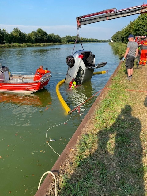 POL-ST: Duisburg/Recke: Audi-Fahrer fährt in Mittellandkanal - Nachtrag