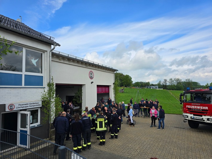 FW Marienheide: Tag der offenen Türe und Einweihung des neuen Schulungsraumes sowie der Umkleide im Feuerwehrgerätehaus Kempershöhe