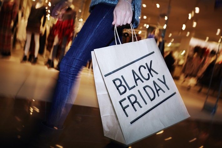 Presse-Info: Zu Thanksgiving und Blackfriday Last Minute in die USA