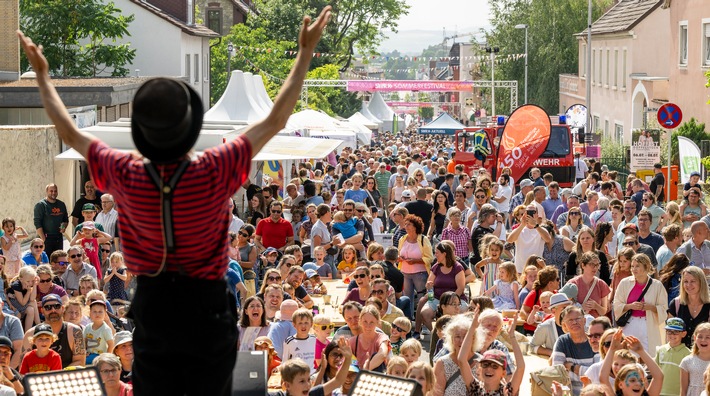 SWR Sommerfestival mit Festivalmeile und ARD Familientag