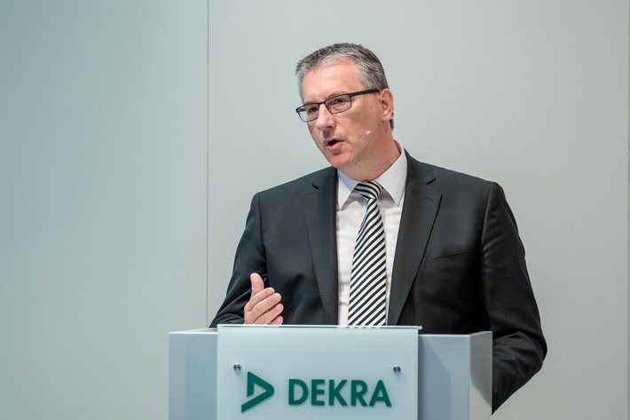 Mehr Sicherheit durch globalen Dienstleistungsverbund / DEKRA schafft Netzwerk für Digitalisierung