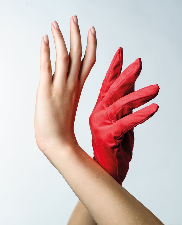 Aktionswoche &quot;Schmerzen der Hand&quot;: Die Rheumaliga Schweiz sensibilisiert und setzt ein Zeichen für gesunde Hände (BILD)