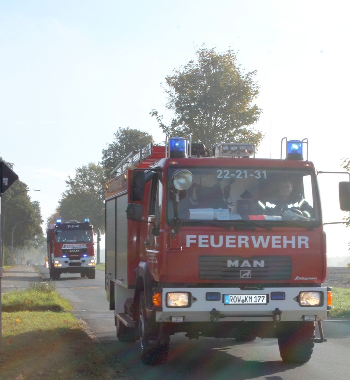 FW-ROW: Kreisfeuerwehrbereitschaft übt im Ummelwald
