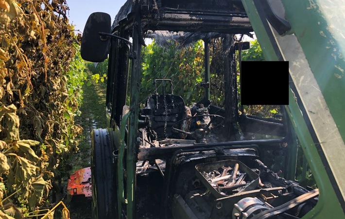 POL-PDLD: Hainfeld - Brand eines Traktors
