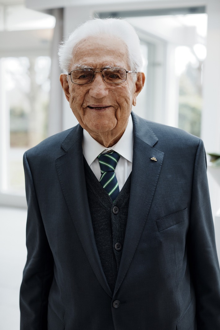 Fertighauspionier Franz Huf feiert 96. Geburtstag