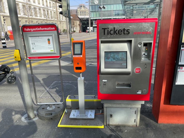 BLS-Medienmitteilung: BLS testet neue, bargeldlose Billettautomaten