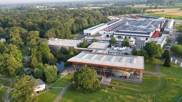 WeberHaus wächst mit Qualität und Innovation / Dank neuer Produkte und automatisierter Fertigung behauptet sich WeberHaus im anspruchsvollen Marktumfeld mit gutem Umsatzplus