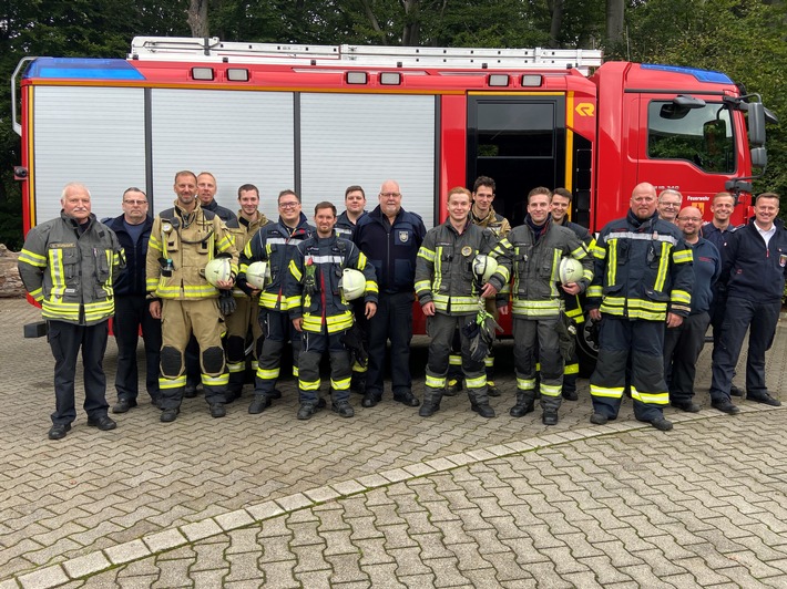 FW-EN: Neun neue Truppführer ausgebildet - Erfolgreiche Ausbildung an der Kreisfeuerwehrzentrale