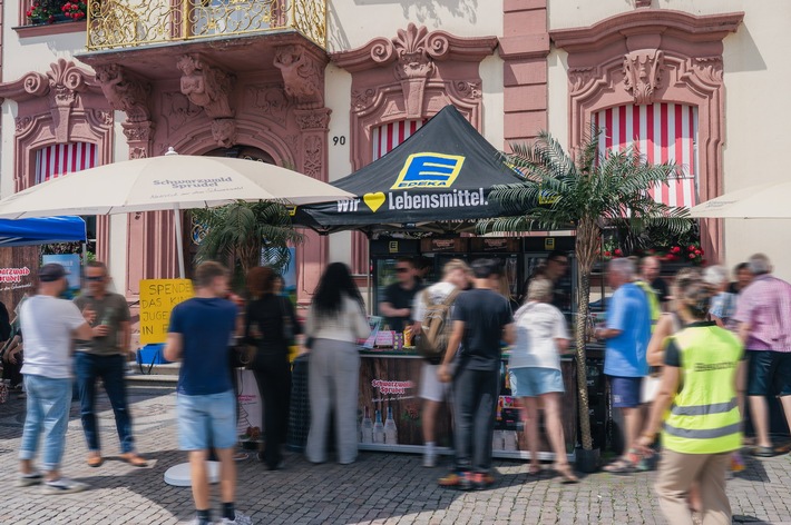 Presse-Information: Nachwuchskräfte meistern Praxis-Challenge