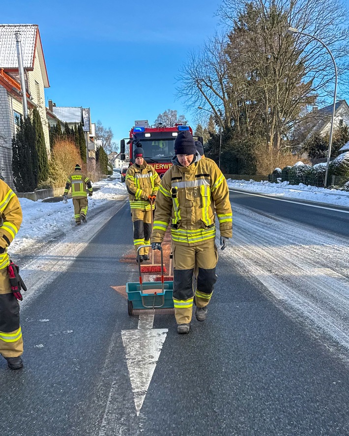 FW-DT: Ölspur in der Innenstadt