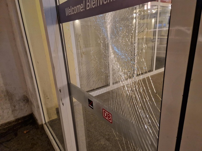 BPOL-HRO: Wieder Vandalismus am Bahnhof Güstrow