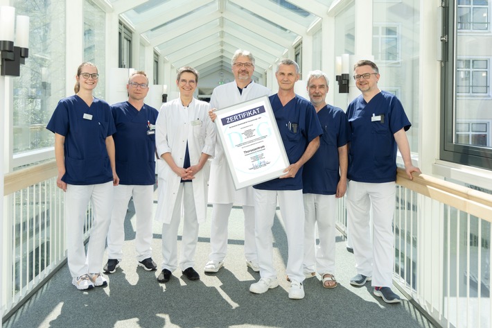 Zum 6. Mal erfolgreich zertifiziert / Ältestes Thüringer Kompetenzzentrum Thoraxchirurgie setzt Erfolgsgeschichte fort