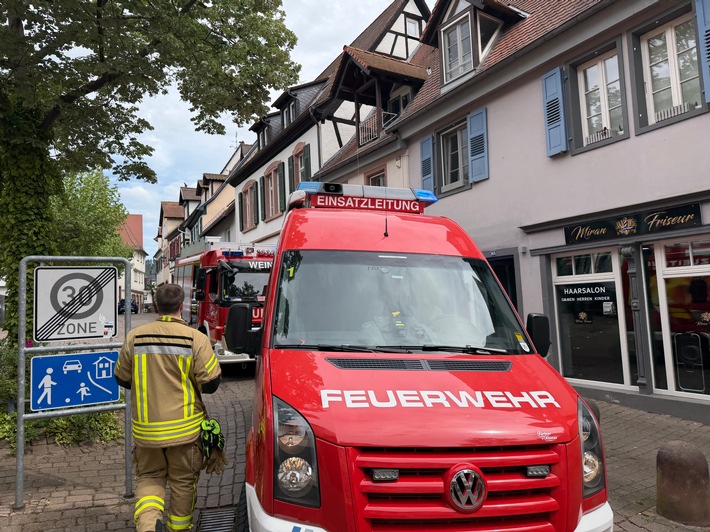 FW Weinheim: Wohnungsbrand durch Pflegedienst verhindert und Brandmeldeanlage ausgelöst