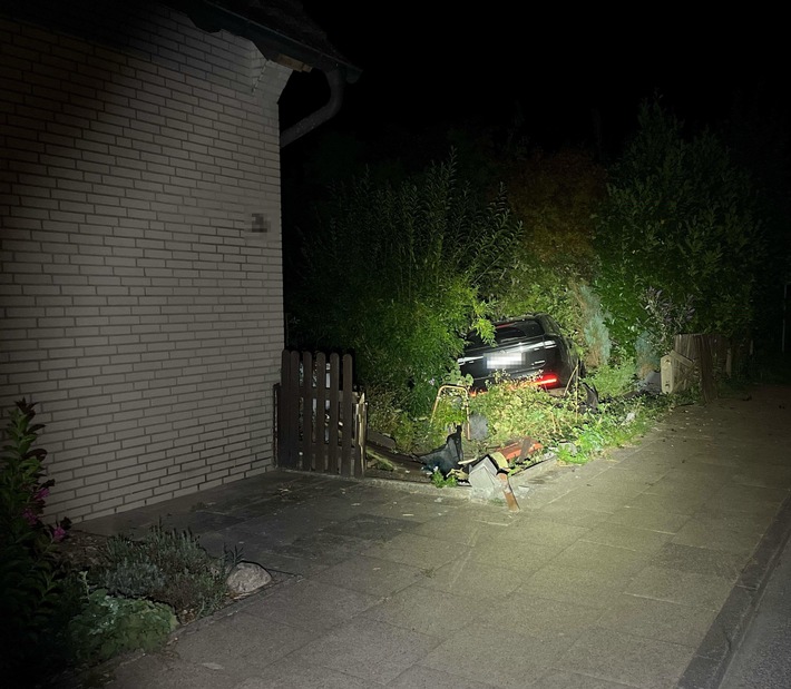 POL-BI: Sekundenschlaf endet im Vorgarten