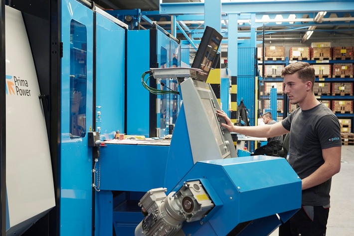 Termin für Produktionsprofis: Schweizer peka-metall AG bietet Fabrikrundgang