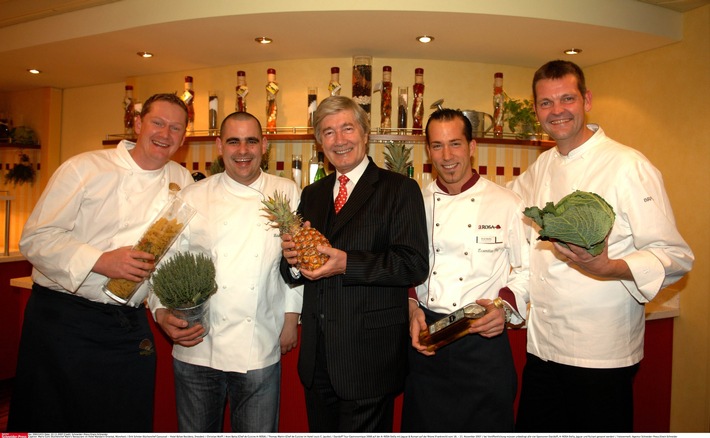 Präsentation der Davidoff Tour Gastronomique 2008 auf der A-ROSA STELLA mit hochkarätigen Sterneköchen und prominenten Gästen