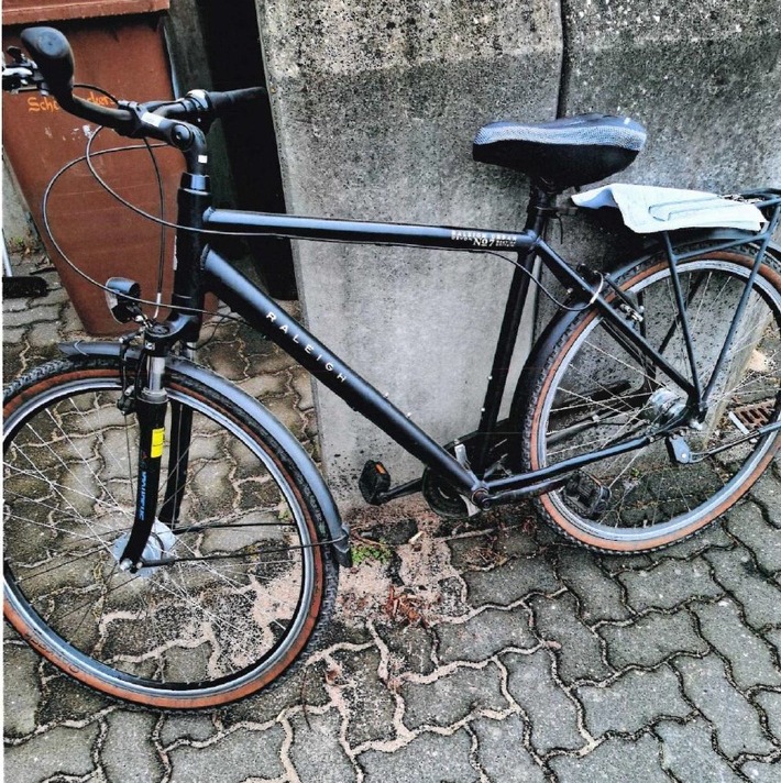 POL-KLE: Goch - Fahrrad sichergestellt / Wem gehört dieses Citybike?