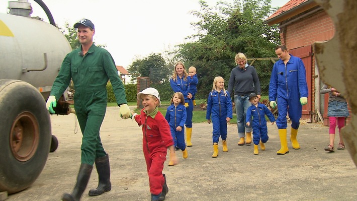 Großstadtfamilien im Bauernhof-Einsatz: "LandEier" in fünf Folgen am späten Sonntagmittag im ZDF (FOTO)