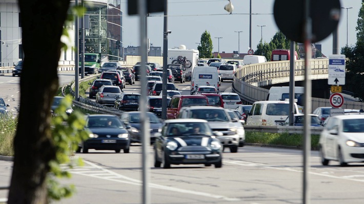 "Es stinkt! - Dicke Luft in Deutschland": Vom Feinstaub bis zur Diesel-Lüge / "ZDFzoom" über Ursachen der Luftverschmutzung (FOTO)