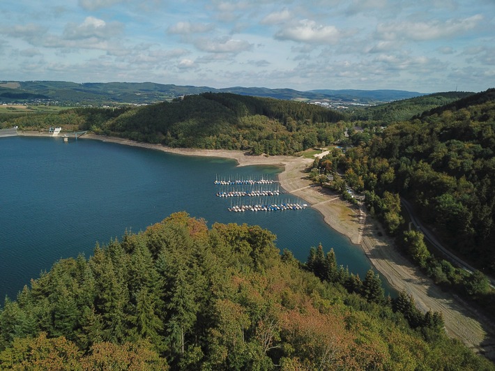 Niederländische EuroParcs Group übernimmt Campinganlage Biggesee-Waldenburg: Erster EuroParcs Ferienpark in Deutschland entsteht im Herzen des Sauerlands