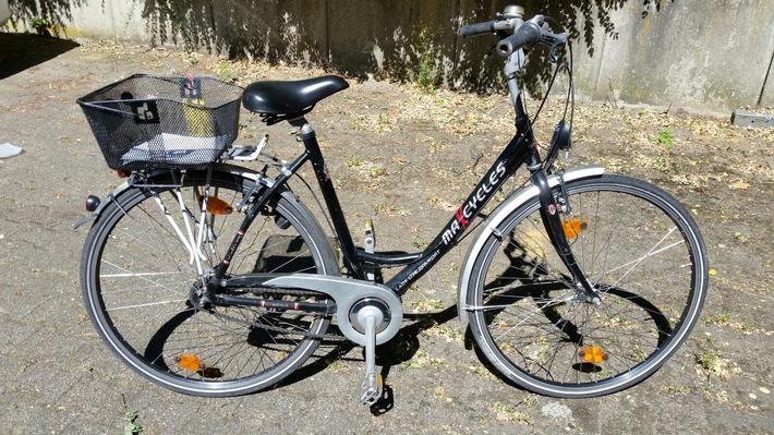 POL-RE: Bottrop: Einbrecher mit Fahrrad unterwegs - Polizei sucht Eigentümer