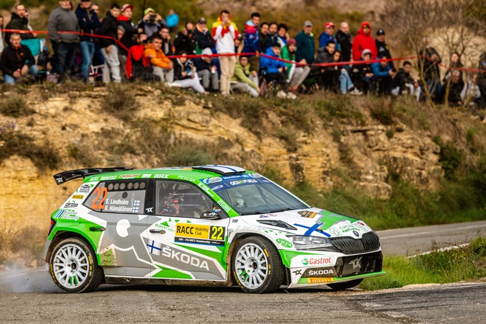 Rally de España: la batalla a tres bandas de los pilotos de SKODA por el título del WRC2 sigue abierta hasta la final