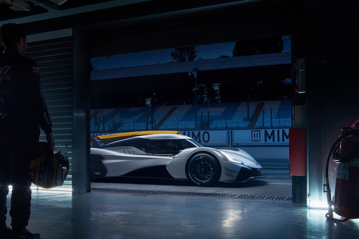 777 HYPERCAR, BORN IN MONZA PRESENTS THE LOUNGE AND THE FIRST PROTOTYPE AT THE AUTODROME / A RESEARCH CENTRE AND AN EXPERIMENTAL VERSION WILL BE CREATED