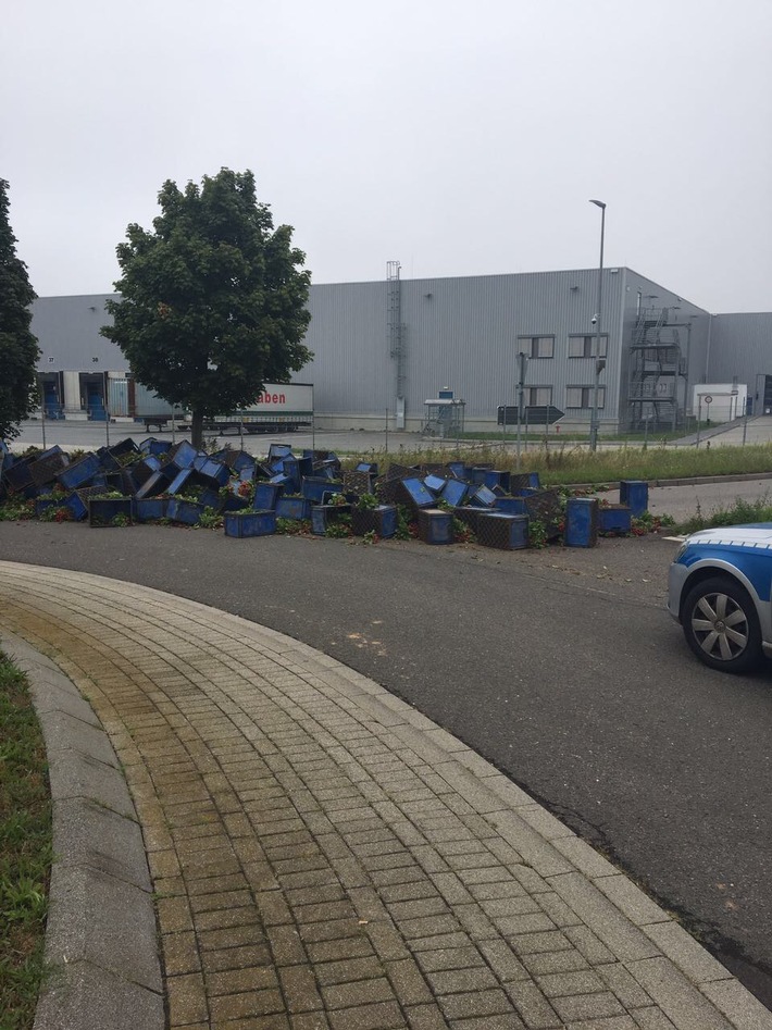 POL-PDLD: Offenbach: 03.September 2017, gegen 10:00 Uhr
"Jetzt haben wir den Salat..."