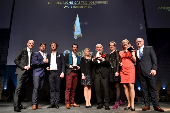 Deutscher Gastronomiepreis 2017 verliehen / Die Gewinner in den Kategorien "Food", "Beverage" und "Music" ausgezeichnet / Jürgen Gosch mit Lifetime Award geehrt
