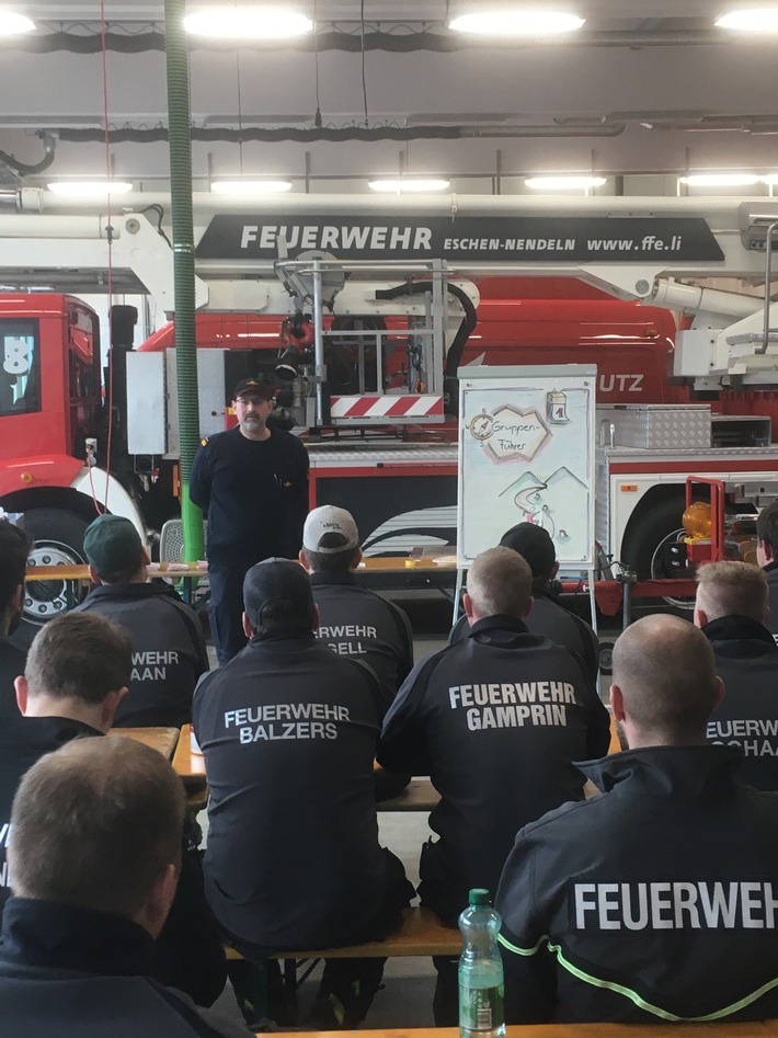 Feuerwehr Weiterbildungskurs für Gruppenführer/innen