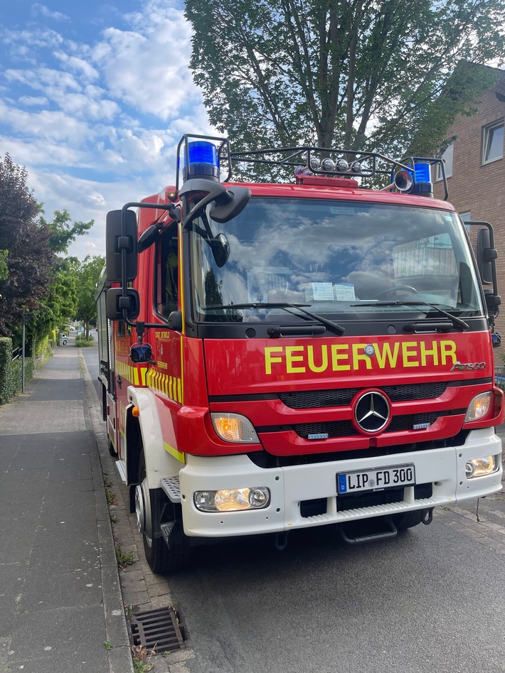 FW-DT: Feuer MiG - Rauch aus Fenster