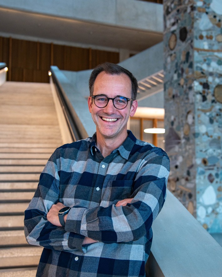 FHNW; Hochschule für Architektur, Bau und Geomatik FHNW: Institut Digitales Bauen FHNW besetzt Professorenstelle mit Oliver Schneider