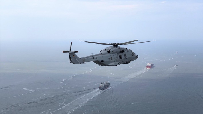 Offizieller Festakt für den neuen Marinehubschrauber "Sea Lion"