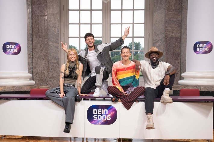 Drehstart für die 16. Staffel "Dein Song": Singer-Songwriterin LOTTE kehrt in Jury zurück / 13 Songwriting-Talente und ein Songwriting-Duo freuen sich auf das Casting in Wiesbaden