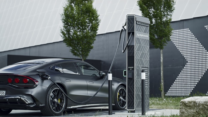 Alpitronic erweitert HYC1000: High Performance Dispenser lädt E-Autos mit bis zu 1 MW