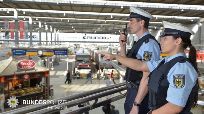 Bundespolizeidirektion München: Wechselseitige Körperverletzung fördert Diebstahl zu Tage