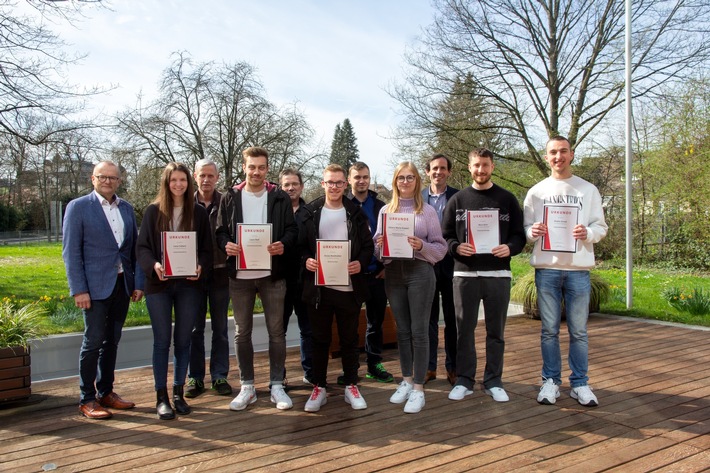 Trainee intake from the COVID-19 pandemic successfully complete their apprenticeship at Koehler