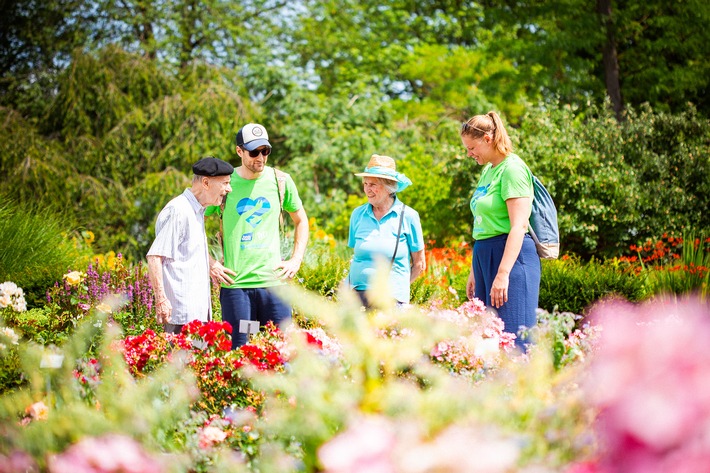 Corporate Volunteering zur Mitarbeiterbindung? / 7 Gründe, warum Unternehmen sich sozial engagieren sollten